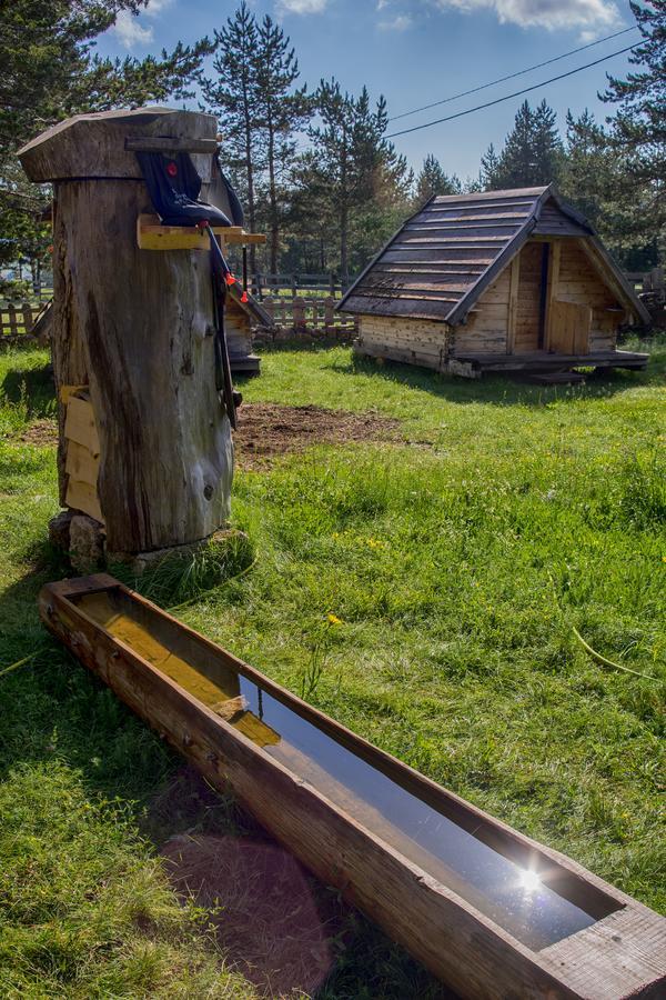 Eco Camp Chalets Pod Gorom ชาเบลียค ภายนอก รูปภาพ